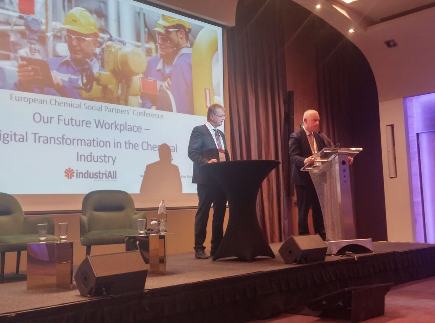 Chemical social partners sign recommendations on digital transformation